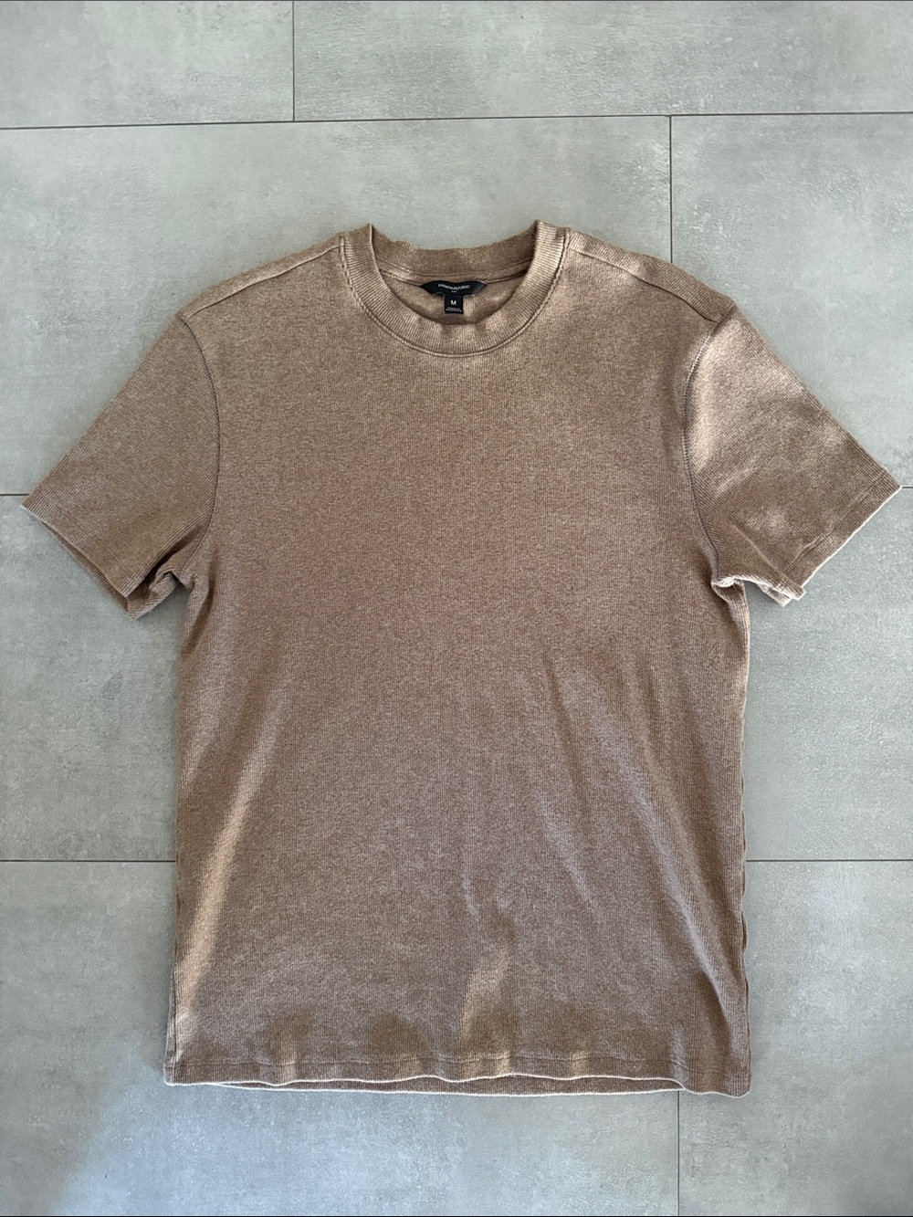 Banana Republic Mini Ribbed Short Sleeve Shirt | Truffle Brown | Medium